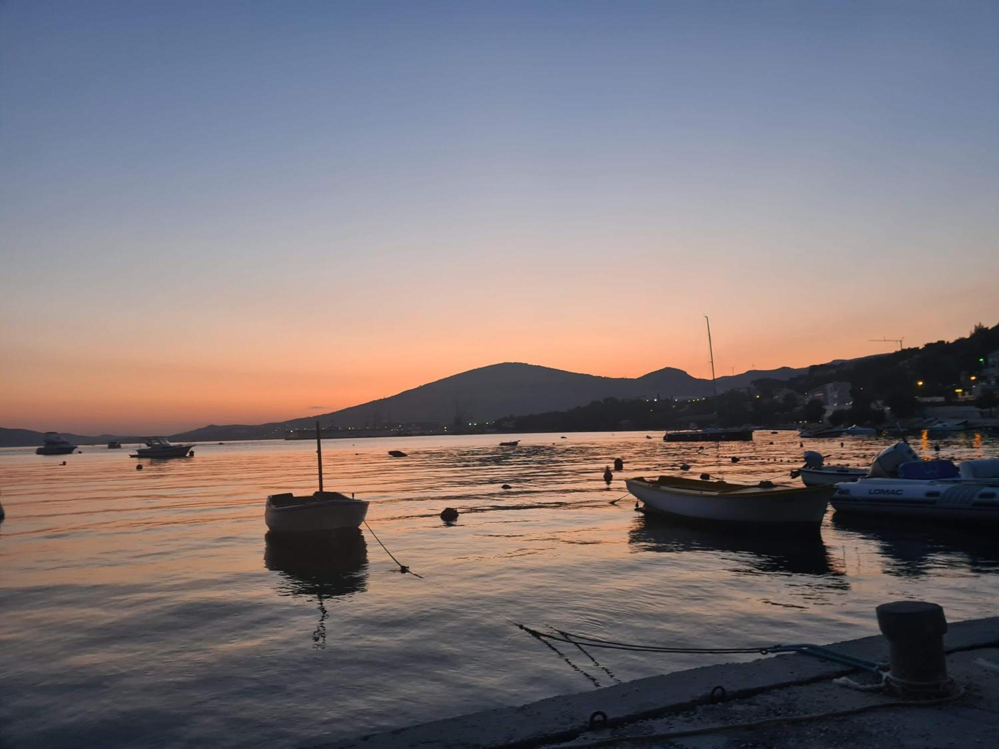Apartman Simac Okrug Gornji Trogir Exteriér fotografie